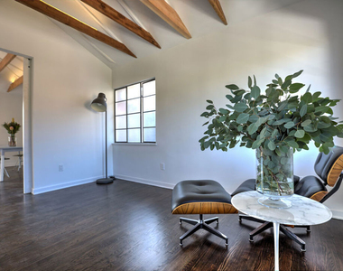 1807 Montana Ave - Photo Thumbnail 24