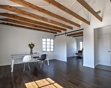 1807 Montana Ave - Photo Thumbnail 15