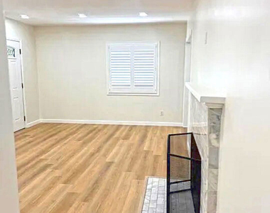 4645 Butterfly Lane - Photo Thumbnail 7