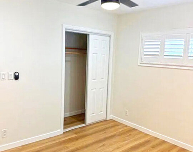 4645 Butterfly Lane - Photo Thumbnail 18