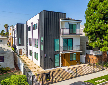 1815 Barry Avenue - Photo Thumbnail 11