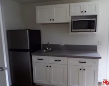 1036 N Bonnie Brae Street - Photo Thumbnail 1