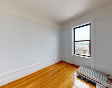West 146th Street - Photo Thumbnail 7