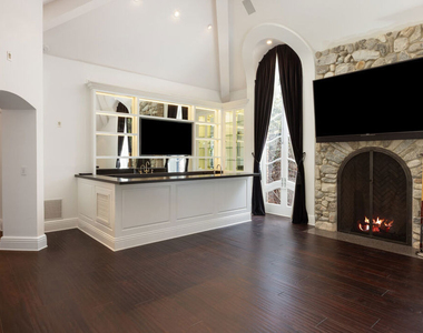 9507 Heather Road - Photo Thumbnail 4