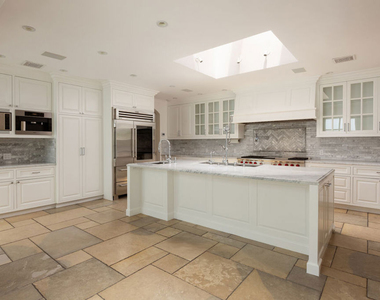 9507 Heather Road - Photo Thumbnail 10