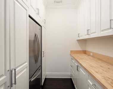 9507 Heather Road - Photo Thumbnail 12