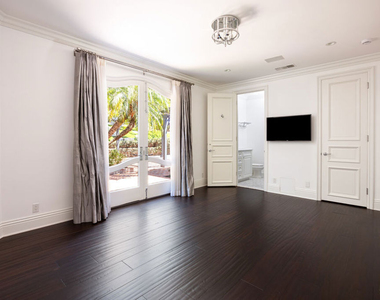9507 Heather Road - Photo Thumbnail 22