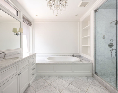 9507 Heather Road - Photo Thumbnail 18