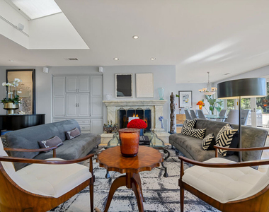 1457 Claridge Drive - Photo Thumbnail 5