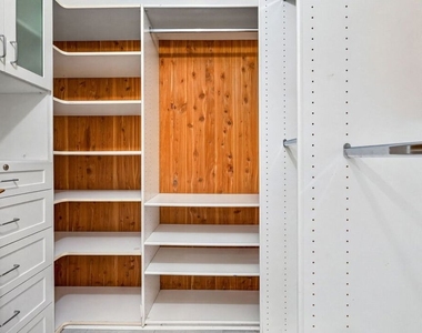 343 Pioneer Drive - Photo Thumbnail 28