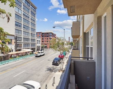 80 N Raymond Avenue - Photo Thumbnail 25
