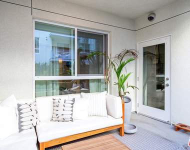 12655 Bluff Creek Drive - Photo Thumbnail 25
