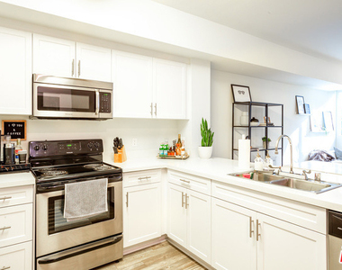 12655 Bluff Creek Drive - Photo Thumbnail 11