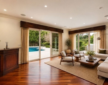 1915 Loma Vista Drive - Photo Thumbnail 8