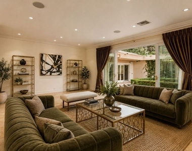 1915 Loma Vista Drive - Photo Thumbnail 3
