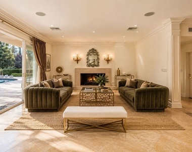 1915 Loma Vista Drive - Photo Thumbnail 2