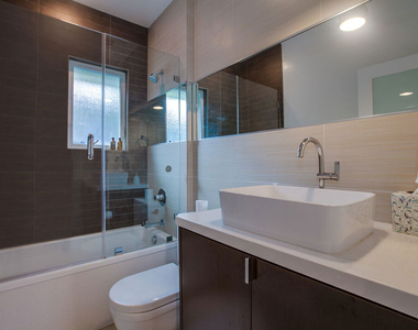 663 San Juan Avenue - Photo Thumbnail 21