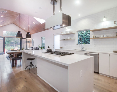 663 San Juan Avenue - Photo Thumbnail 4