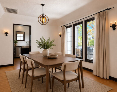 750 N Martel Avenue - Photo Thumbnail 4