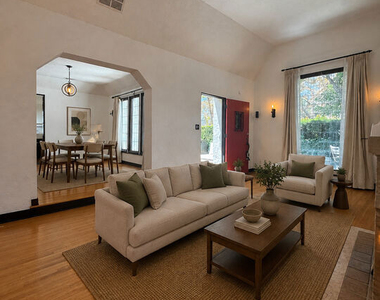 750 N Martel Avenue - Photo Thumbnail 2