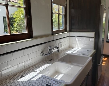 750 N Martel Avenue - Photo Thumbnail 19