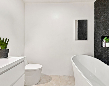 7270 Hillside Ave - Photo Thumbnail 6