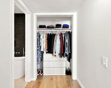 7270 Hillside Ave - Photo Thumbnail 10