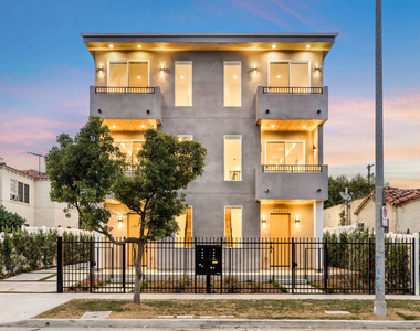 5223 W 20th Street - Photo Thumbnail 1