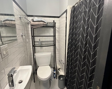 509 East 87th Street - Photo Thumbnail 4