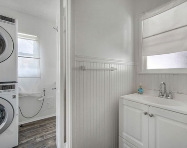 5039 Marburn Avenue - Photo Thumbnail 8