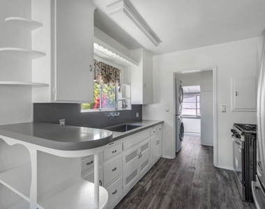 5039 Marburn Avenue - Photo Thumbnail 5
