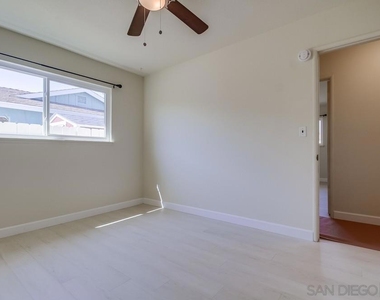 2862 Mimika Pl - Photo Thumbnail 30