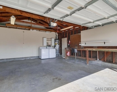 2862 Mimika Pl - Photo Thumbnail 29