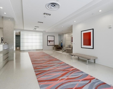 1441 9th Ave - Photo Thumbnail 3