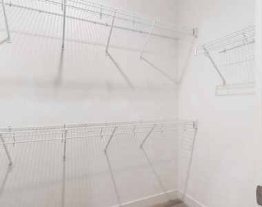 1103 Plumeria Way - Photo Thumbnail 9
