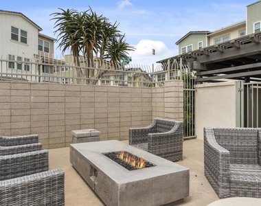 1103 Plumeria Way - Photo Thumbnail 21