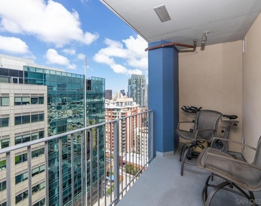 321 10th Ave - Photo Thumbnail 5