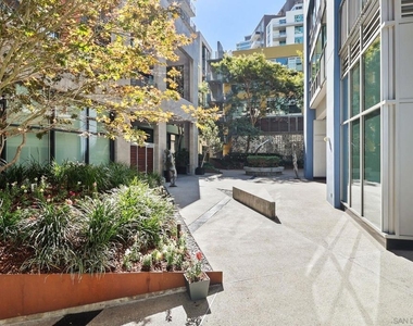 321 10th Ave - Photo Thumbnail 32