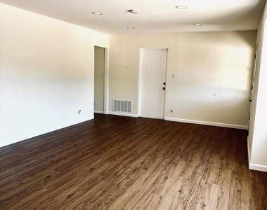 4191 Eve Road - Photo Thumbnail 8