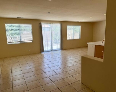 47497 Lagoon Court - Photo Thumbnail 4