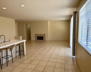 47497 Lagoon Court - Photo Thumbnail 5