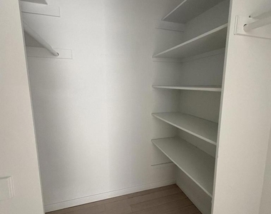 2339 Lillyvale Avenue - Photo Thumbnail 16