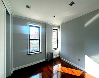 Second Avenue — 3 Bed - Photo Thumbnail 5