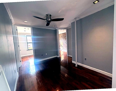 Second Avenue — 3 Bed - Photo Thumbnail 2
