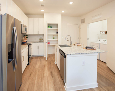2950 Richmond Row Drive - Photo Thumbnail 6
