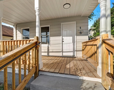 5 Grant Avenue - Photo Thumbnail 1