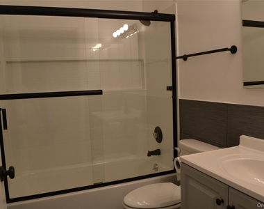 8708 Justice Avenue - Photo Thumbnail 11