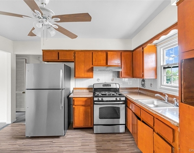 13719 257th Street - Photo Thumbnail 7