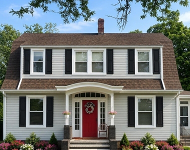 102 Conklin Street - Photo Thumbnail 3