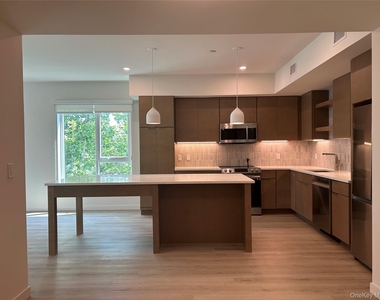 44 Springside Avenue - Photo Thumbnail 8